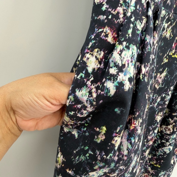 CLUB MONACO Shayla Mini Dress Black Abstract Print Faux leather Trim Size 8 - Picture 8 of 16